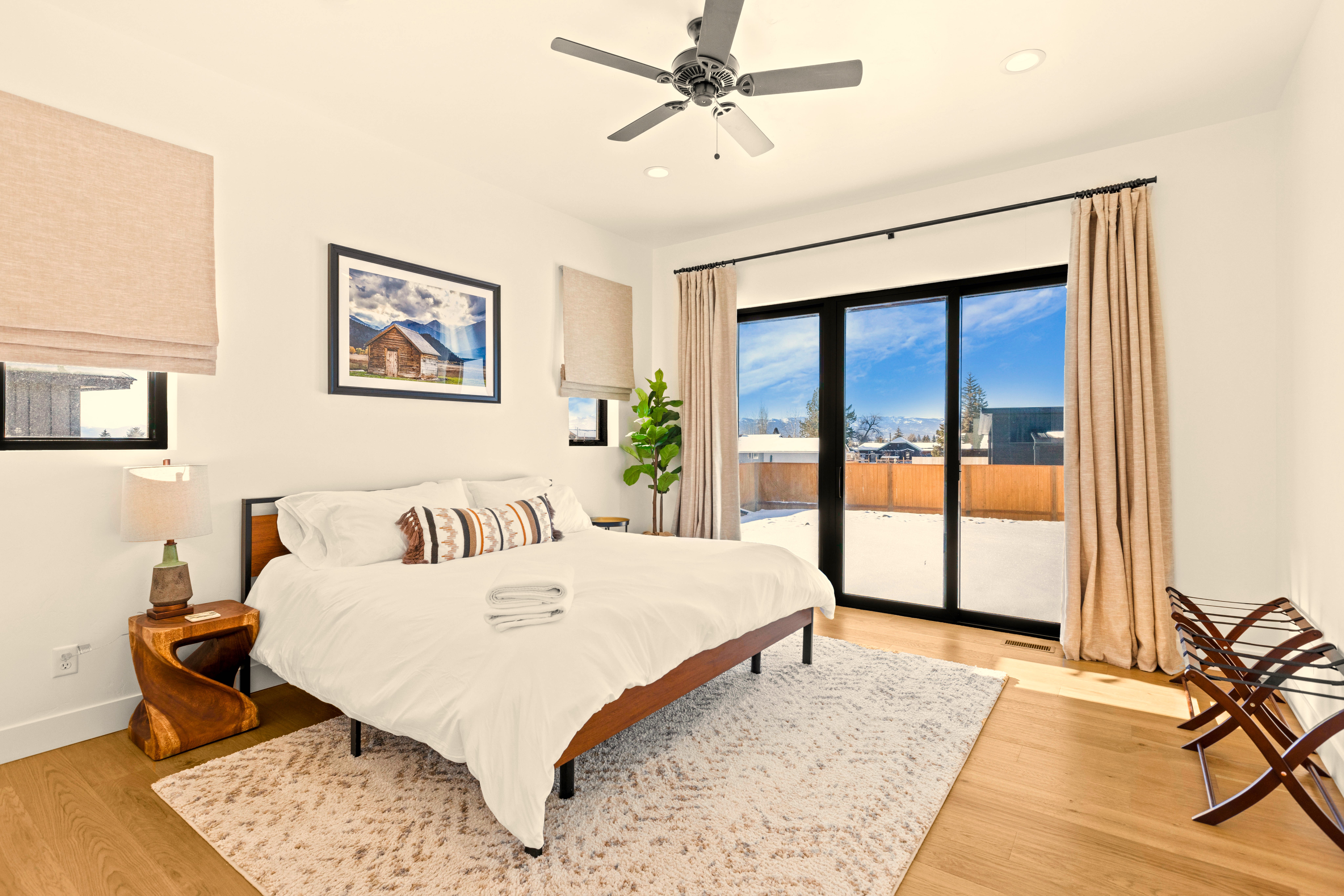 Master king-bedroom